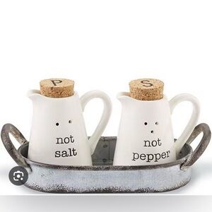 Mud Pie salt and pepper shakers